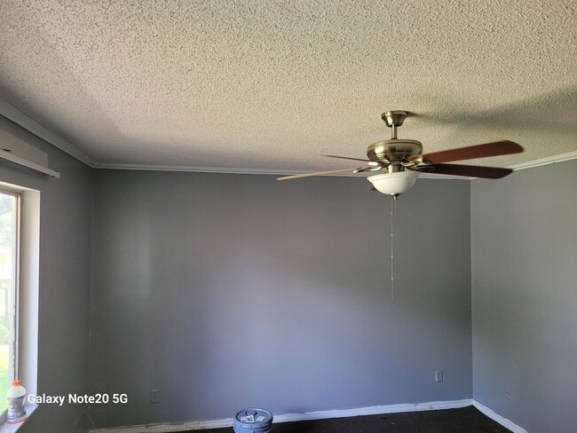 Building Photo - FOR RENT!!! BEAUTIFUL AND RECENTLY UPDATE ...