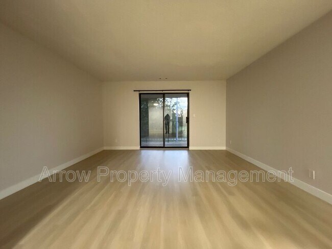 Building Photo - 2334 N 44th St