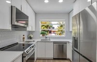 Building Photo - 1400 Bowe Ave