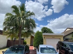 Building Photo - 9516 SW 148th Ave