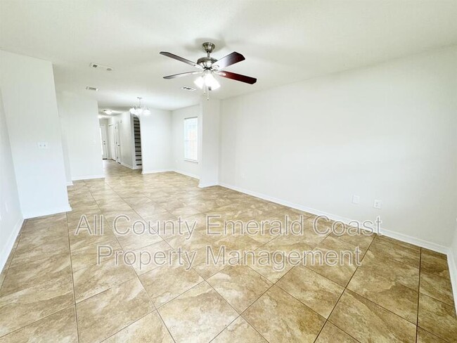 Building Photo - 293 Dahlquist Dr