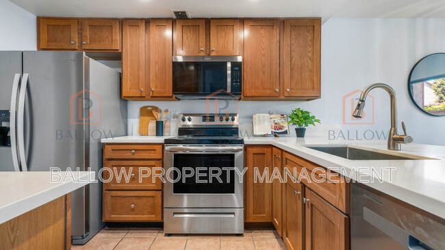 Building Photo - 5440 Baltimore Dr