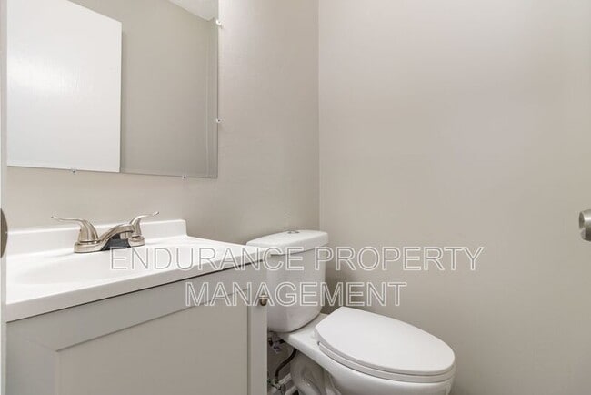 Building Photo - 4600 Glenway Ave