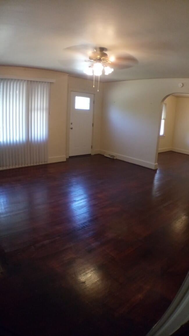 Building Photo - 113 Brookside Cir