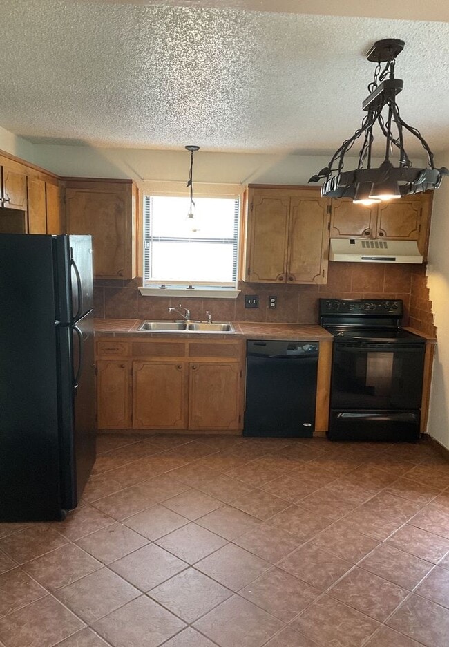 Building Photo - COMING SOON!