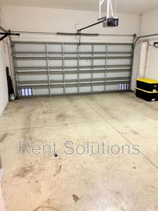 Building Photo - 7506 S West Shore Blvd