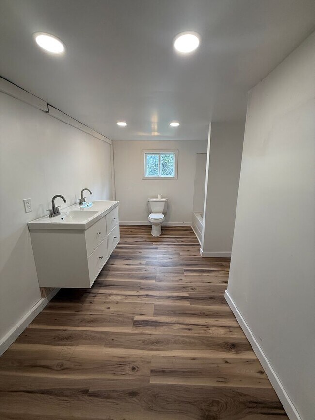 Building Photo - **4 Bedroom Home for Rent – Fully Renovated in Trinity School District – $2,200/month**