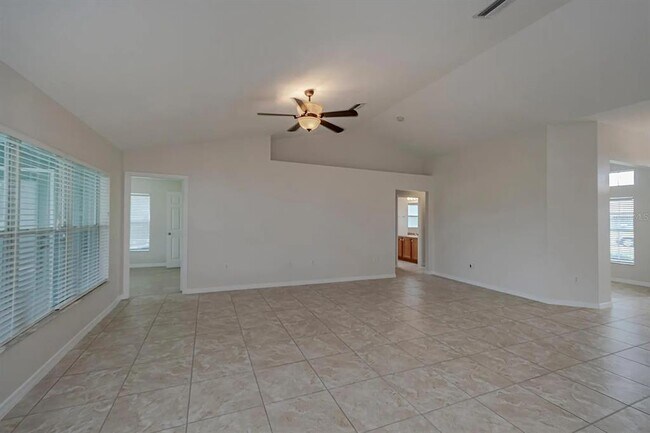 Building Photo - 1401 Vermouth Ln