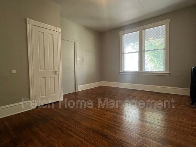 Building Photo - 552 Pershing Ave