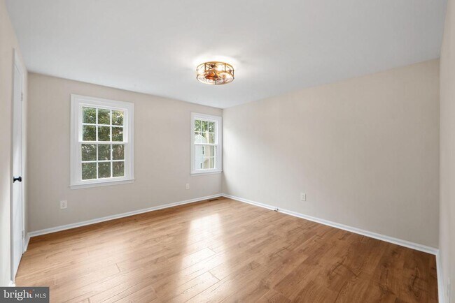 Building Photo - 6361 Woodland Ridge Ct