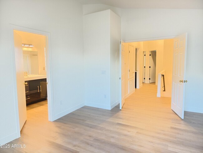 Building Photo - 15061 N 90th Dr