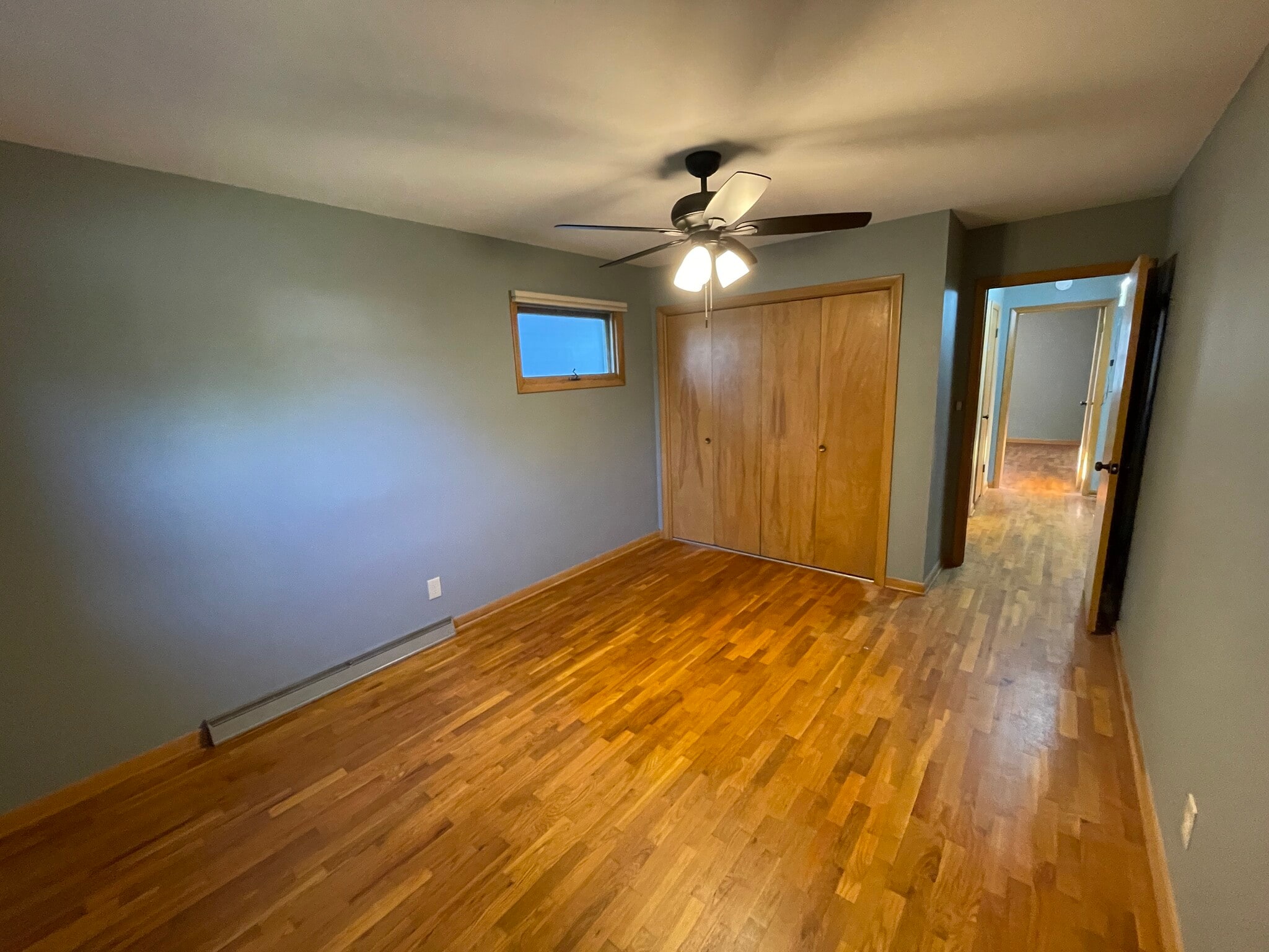 Building Photo - 1704 pixley avenue