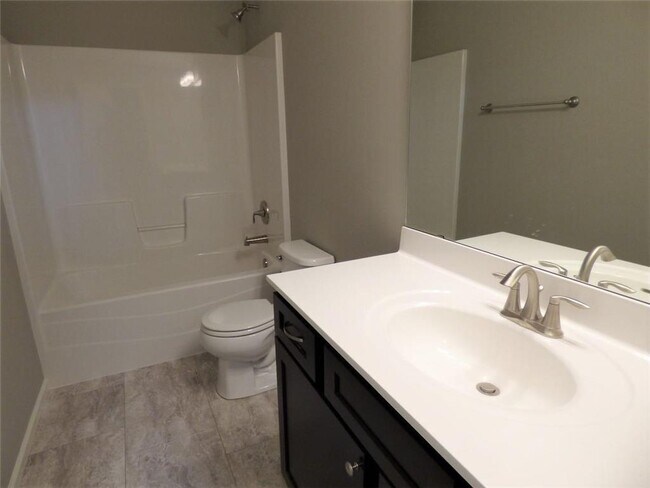 Building Photo - 1025 Pheasant Run