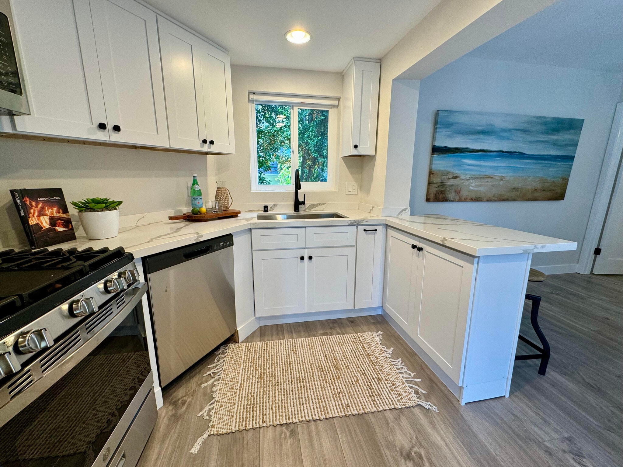 Building Photo - 31671 Seacove Dr