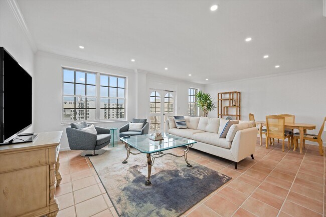 Building Photo - 3475 S Ocean Blvd