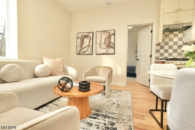 Building Photo - 15 Palisade Ave