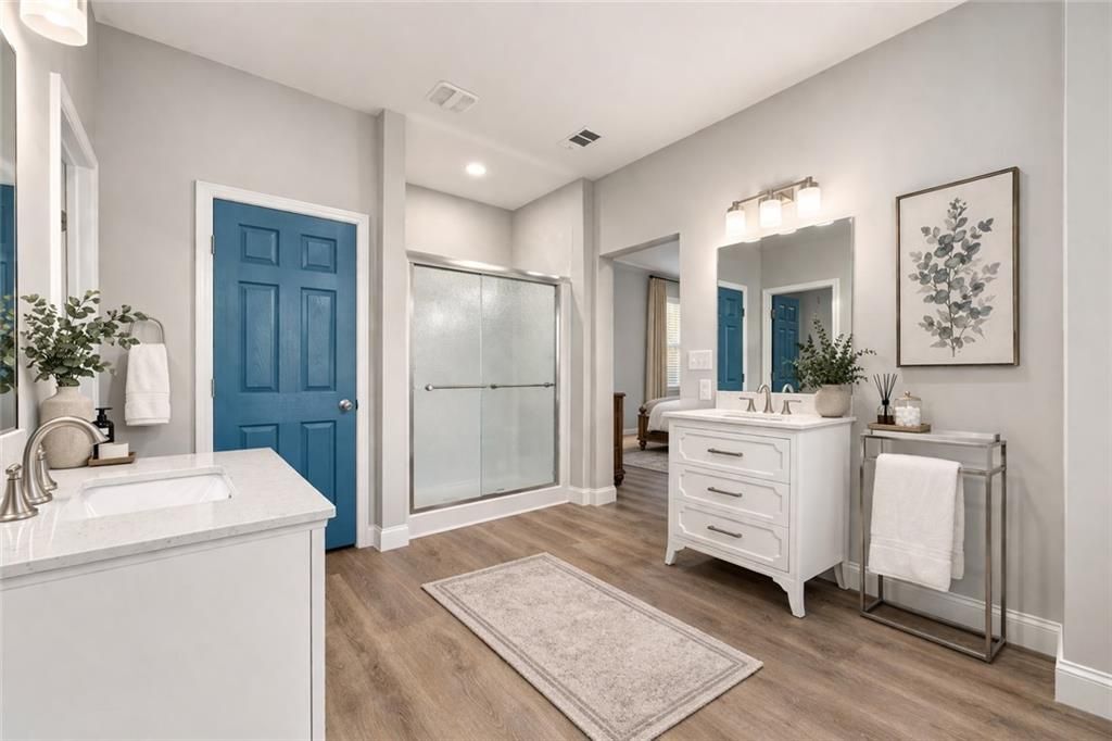 Building Photo - 450 Oliver Ridge Dr