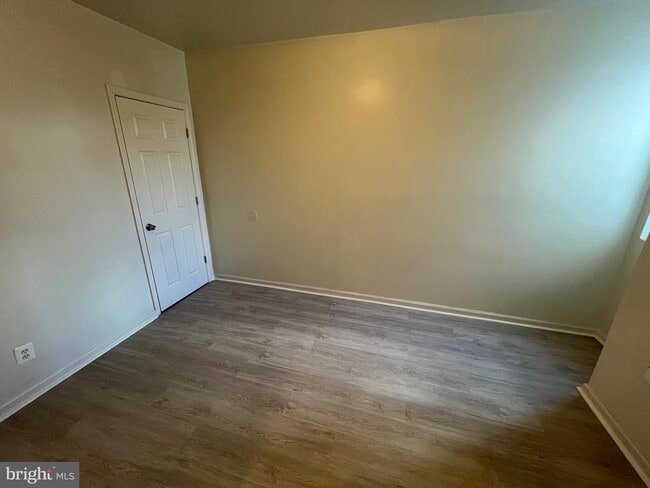 Building Photo - 258 S Cecil St