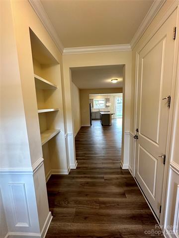 Building Photo - 5840 Clan MacLaine Dr