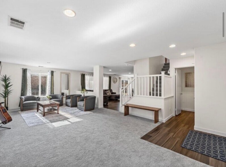 Building Photo - 39111 Cima Mesa Dr