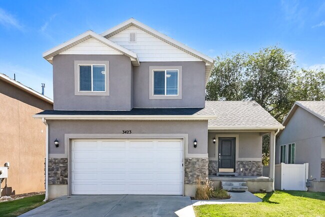 Building Photo - 3423 Melanie Cove