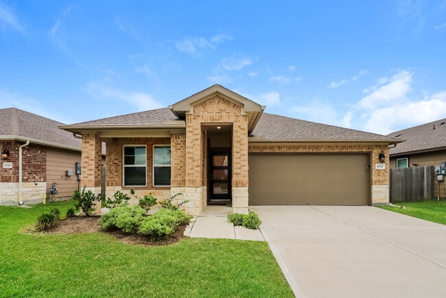 Building Photo - 1022 Modesto Dr