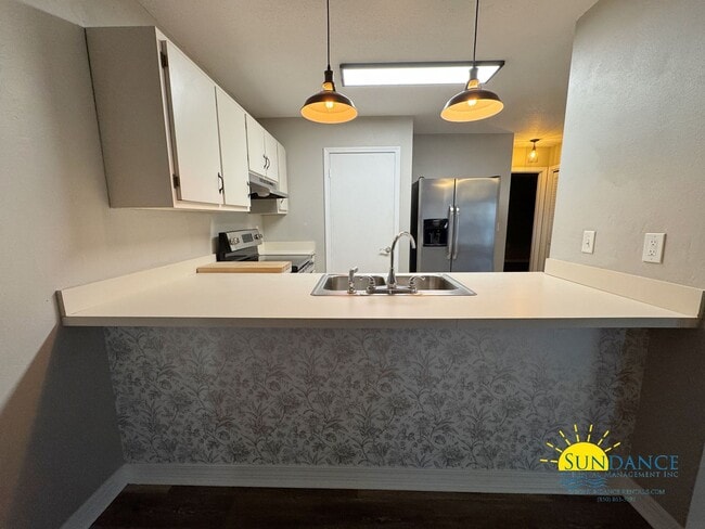 Building Photo - Gorgeous 3 Bedroom Home in Fort Walton Beach-near Hurlburt Field!