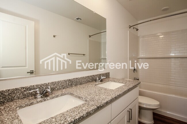 Building Photo - 9117 N 181st Ave