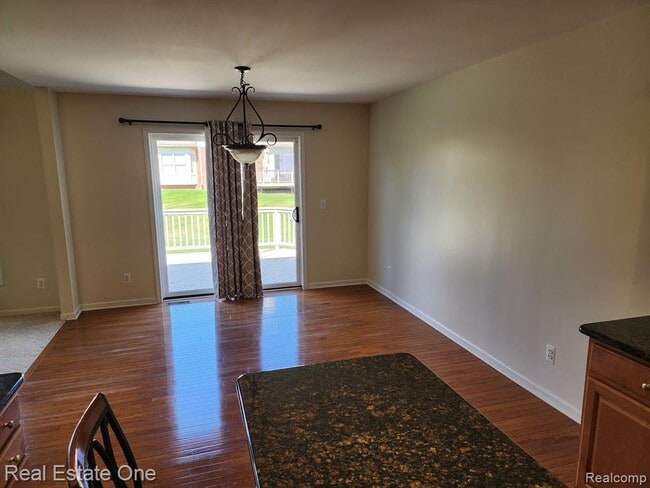 Building Photo - 41568 Thoreau Ridge