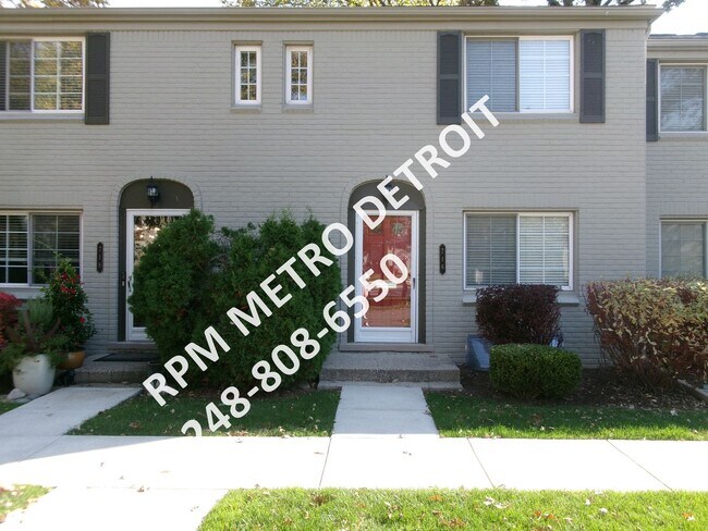 Primary Photo - Charming Townhome in Birmingham