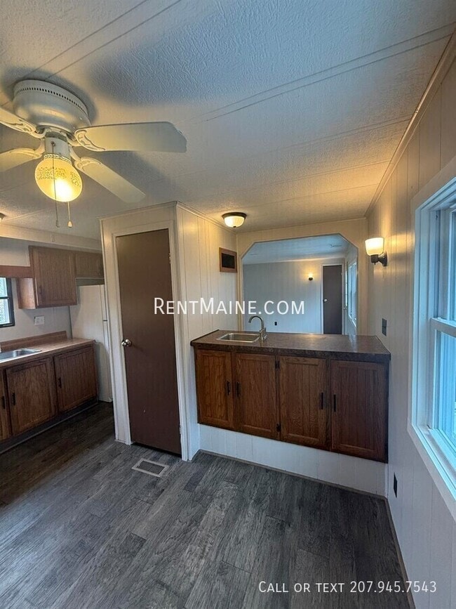 Building Photo - 81 Sweet Fern Dr