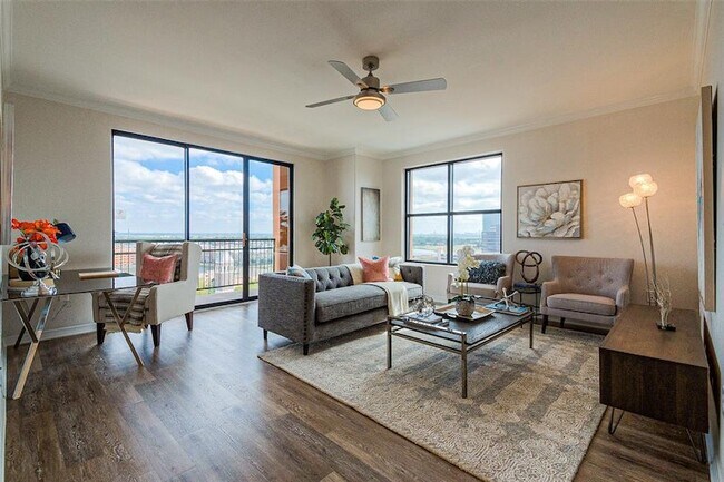 Building Photo - 330 E Las Colinas Blvd