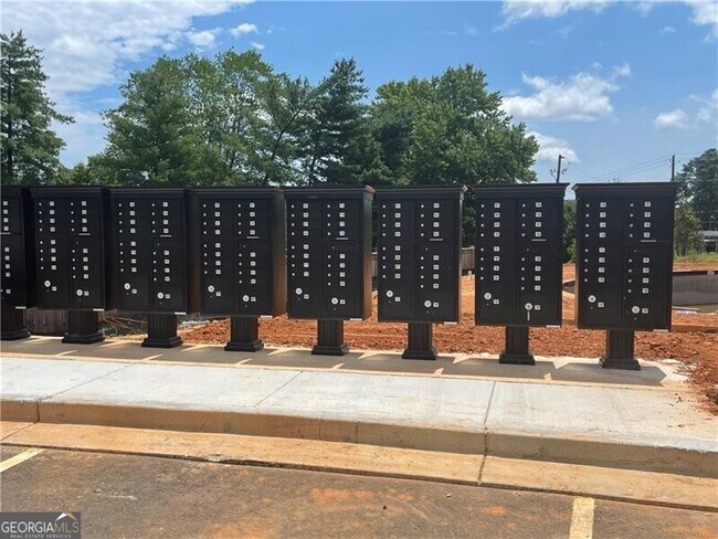 Building Photo - 620 Hudson Wy