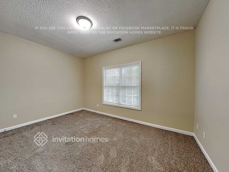 Building Photo - 7190 Farm House Ln