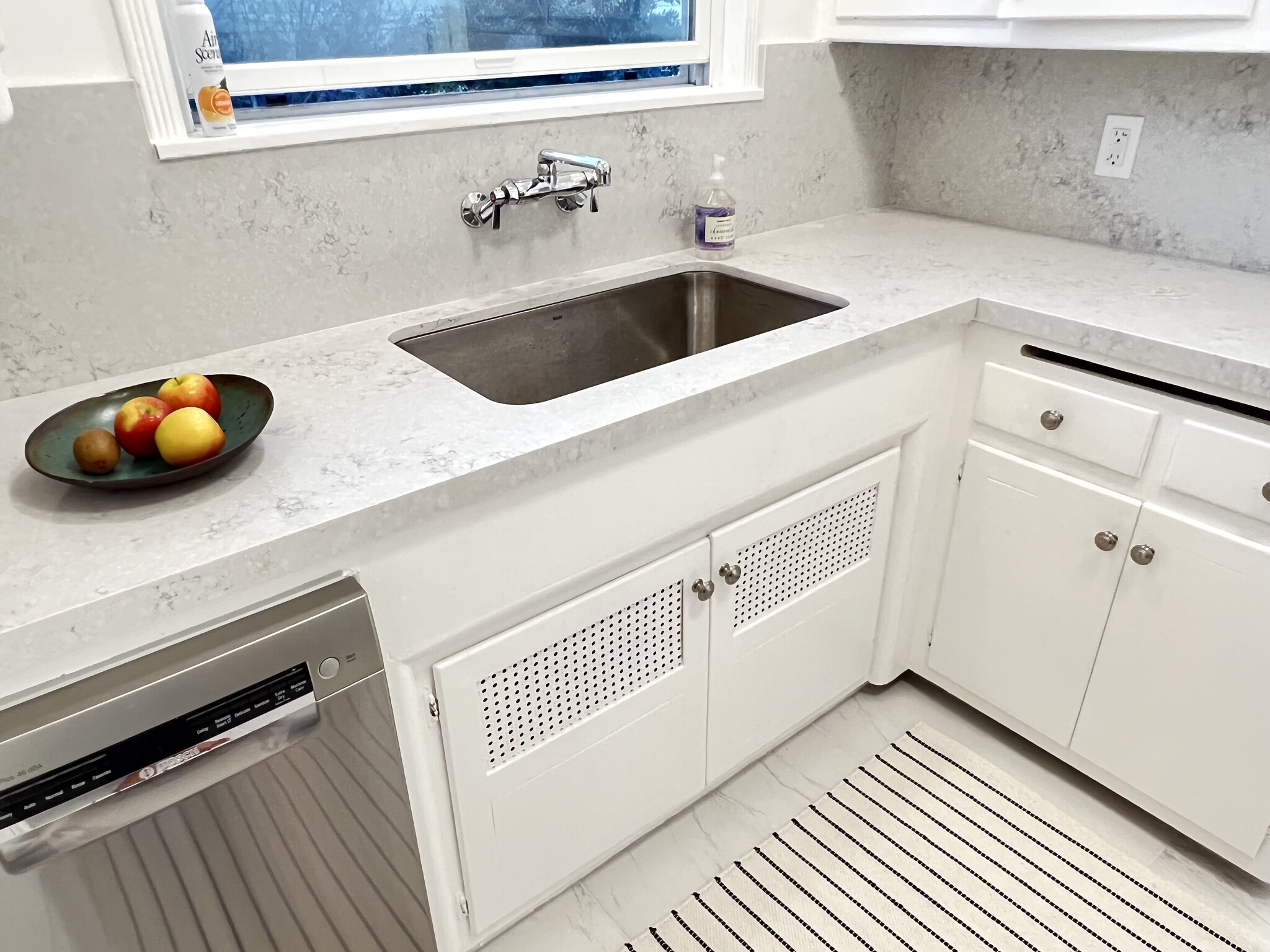 Building Photo - 1131 Bay Street