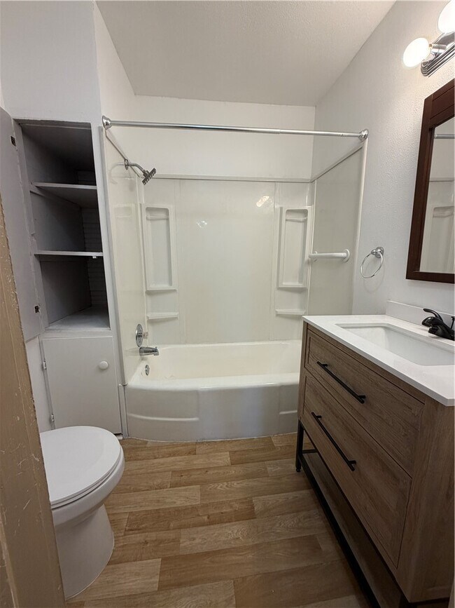 Building Photo - 2255 E Huntsville Rd