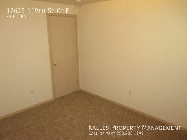 Building Photo - Beautiful 3 Bed 2 Bath Duplex in Puyallup