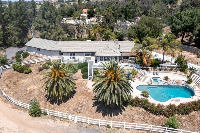 Primary Photo - RANCH STYLE POOL HOME ON 2+ ACRES IN THE H...