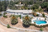 Building Photo - RANCH STYLE POOL HOME ON 2+ ACRES IN THE H...
