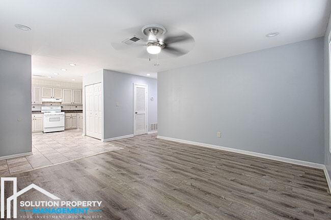 Building Photo - 4758 Pebble Trce