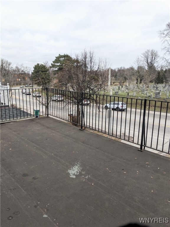 Building Photo - 1582 Delaware Ave