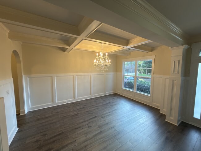Building Photo - 5825 Trailwood Ct