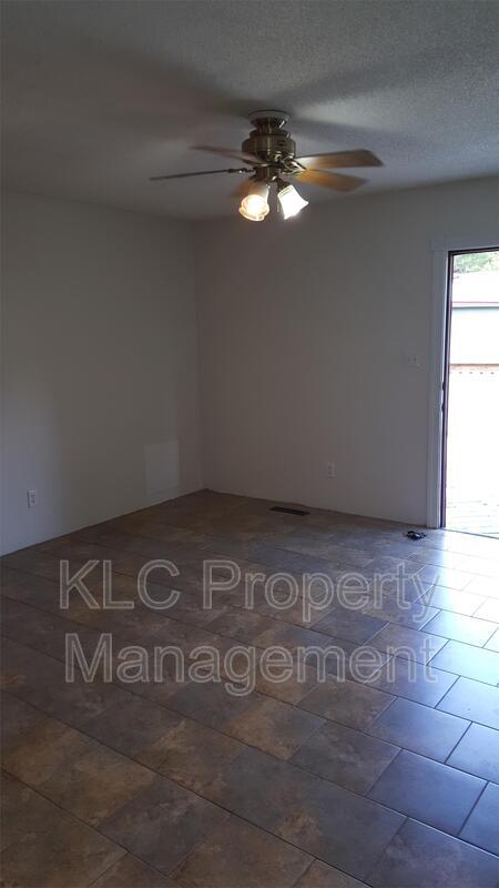 Building Photo - 3607 E 42nd St