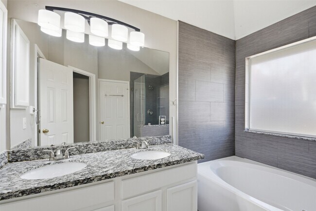 Building Photo - 24802 Sageford Ct