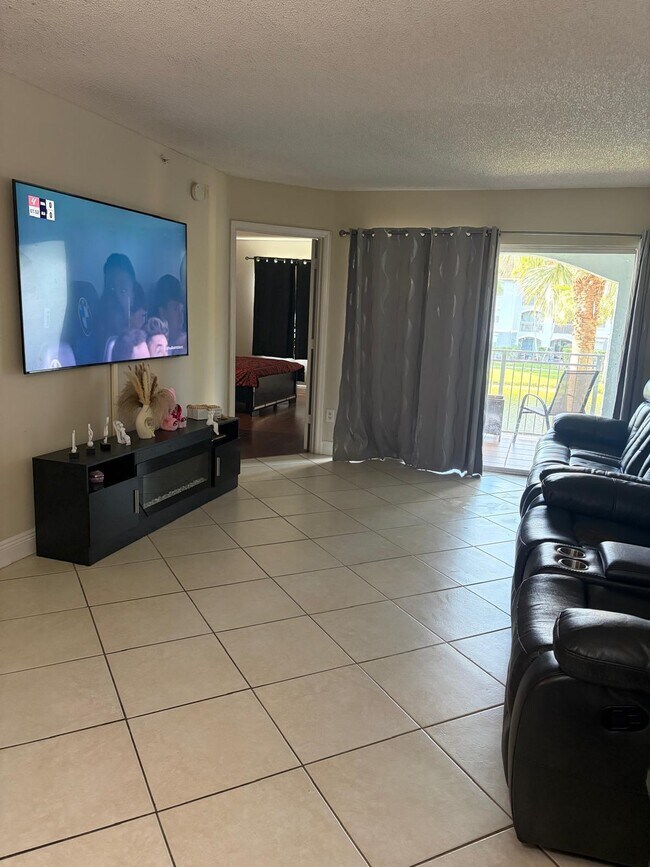 Building Photo - 9645 NW 1st Ct