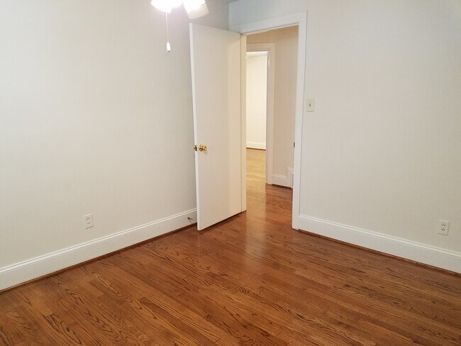 Bedroom #3. - 115 N Warren St