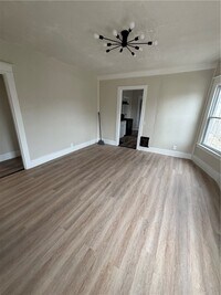 Building Photo - 18 Kenilworth Terrace