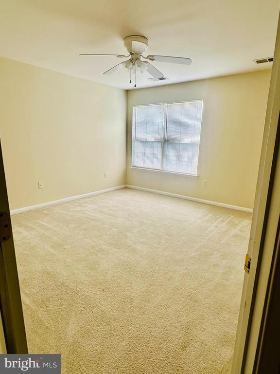 Building Photo - 2242 Blue Spruce Dr