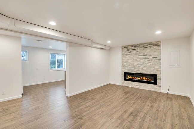 Building Photo - 20219 12th Pl S