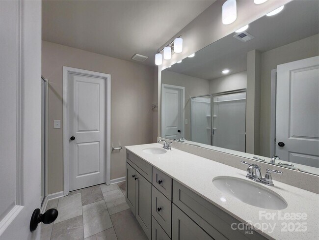 Building Photo - 12526 Susanna Dr